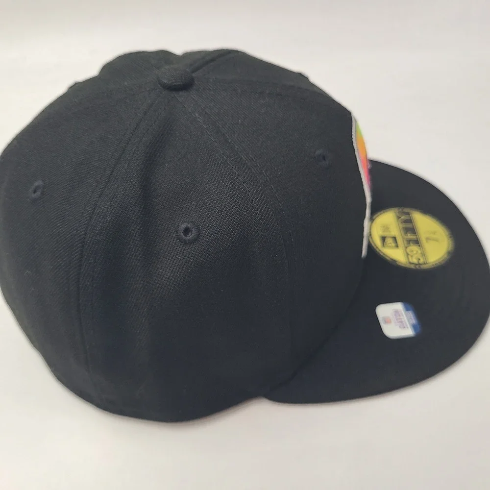 Cleveland Browns Hat Fitted (Seems 7 3/8) New Era 59Fifty Black Crucial Catch